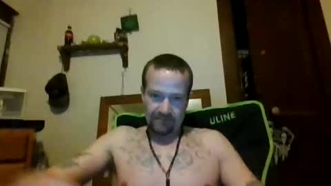 Snapshot of willydogg83 chatting on 17, 5, 2026 willydogg83 online show from 17, 5, 2026
