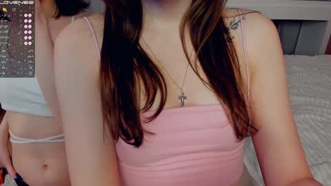 Amalia and Mia online show from 25, 1, 2025