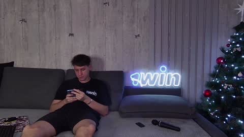 Snapshot of wineandboobs chatting on 25, 12, 2024 wineandboobs online show from 25, 12, 2024