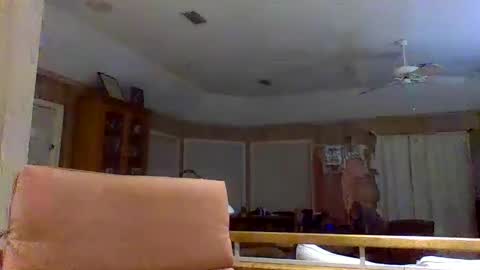 Snapshot of winedog2020 chatting on 17, 2, 2026 Gundja Man online show from 17, 2, 2026