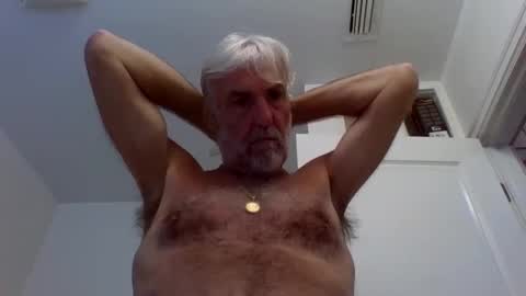 Snapshot of wineman2020 chatting on 25, 11, 2025 Charlie online show from 25, 11, 2025