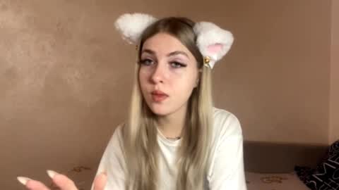 Snapshot of winnifredtrudillo chatting on 17, 10, 2025 Kris online show from 17, 10, 2025