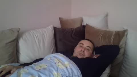 winston1982q online show from 2, 4, 2026