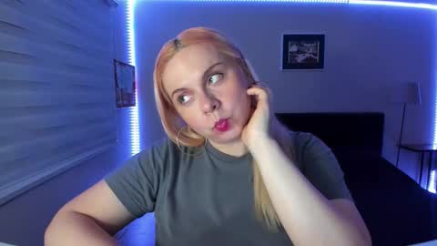 Snapshot of winter_miracle chatting on 16, 12, 2025 Winter Miracle online show from 16, 12, 2025