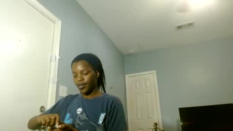 Snapshot of wishhwashy22 chatting on 3, 1, 2025 Chanel online show from 3, 1, 2025