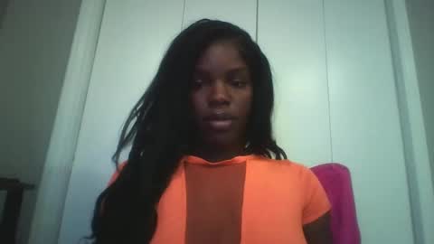 Snapshot of wishhwashy22 chatting on 8, 9, 2025 Chanel online show from 8, 9, 2025