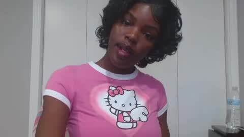 Snapshot of wishhwashy22 chatting on 12, 7, 2026 Chanel online show from 12, 7, 2026