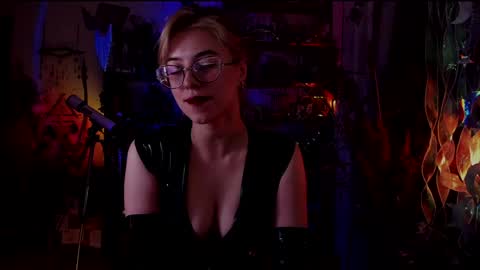 Goddess of two strapons  - Mr. long Don Mr. Pinky online show from 4, 12, 2024