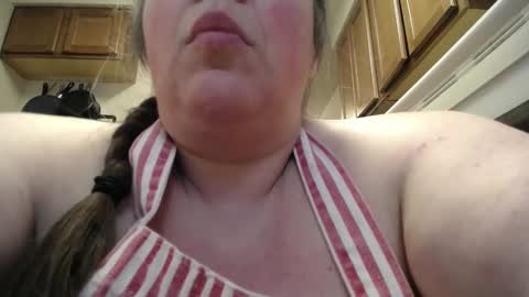 Annie online show from 5, 2, 2025