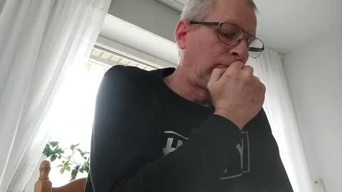 Snapshot of wittzel chatting on 14, 2, 2026 wittzel online show from 14, 2, 2026