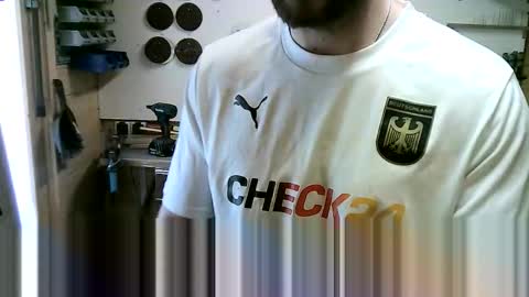 Snapshot of wolf021221 chatting on 13, 9, 2025 wolf021221 online show from 13, 9, 2025