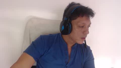 Snapshot of wolf_2765 chatting on 13, 10, 2025 Wolf online show from 13, 10, 2025