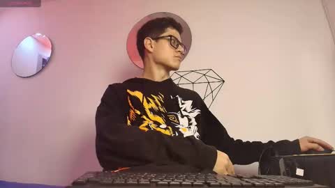 Snapshot of wolfan_sky chatting on 25, 9, 2025 W O L F online show from 25, 9, 2025