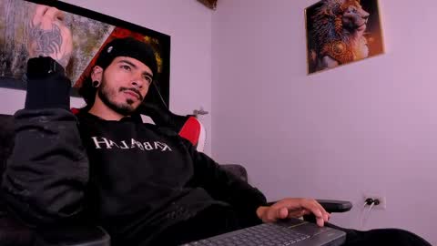 Snapshot of wolferatus chatting on 7, 6, 2026 wolferatus online show from 7, 6, 2026