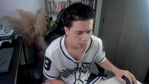 Snapshot of wolker_allan chatting on 23, 10, 2025 wolker_allan online show from 23, 10, 2025