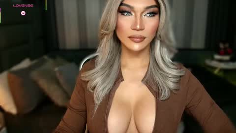 Julia online show from 2, 12, 2025