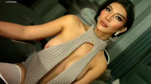 Julia online show from 8, 5, 2026