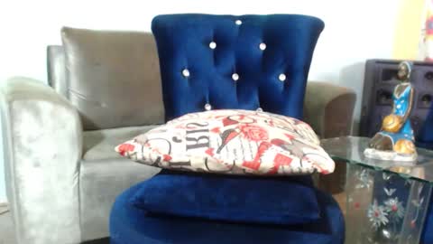 SHENIEL RODRIGUEZ online show from 7, 12, 2024