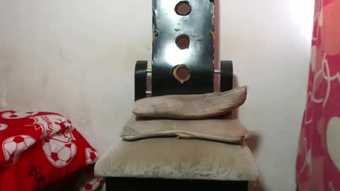 SHENIEL RODRIGUEZ online show from 15, 2, 2025