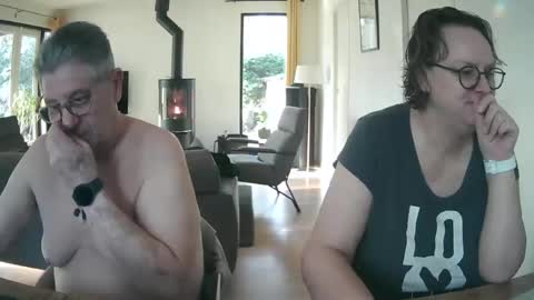 woodwurm and Snoeske online show from 2, 2, 2025