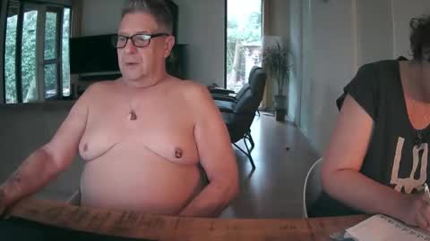 Snapshot of woodwurm chatting on 9, 3, 2026 woodwurm and Snoeske online show from 9, 3, 2026