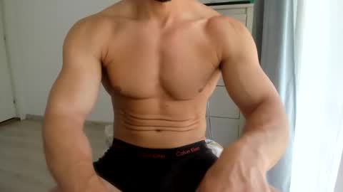 Snapshot of woolfiie chatting on 27, 5, 2026 Wolfie online show from 27, 5, 2026