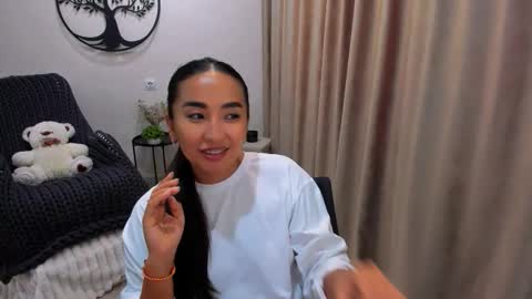 Snapshot of worldofkim chatting on 9, 10, 2025 dudetta Kim online show from 9, 10, 2025