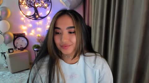 dudetta Kim online show from 25, 3, 2026