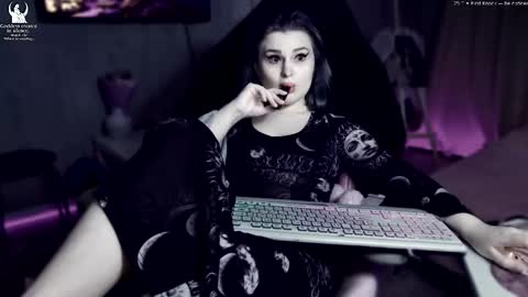 Snapshot of wounded_goddess chatting on 11, 1, 2026 Goddess Sophy online show from 11, 1, 2026