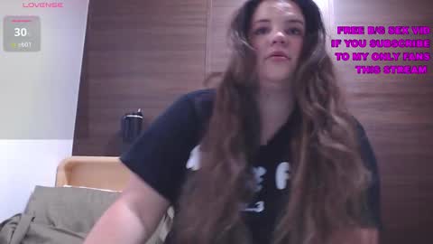 Kaitlyn xx online show from 21, 11, 2025