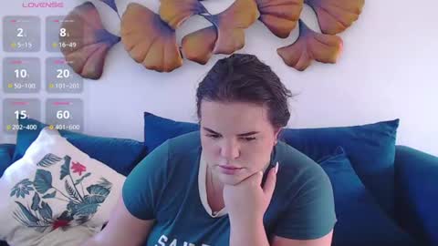 Snapshot of wow_its_kaitlyn chatting on 18, 6, 2026 Kaitlyn xx online show from 18, 6, 2026