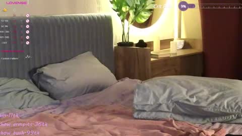 Snapshot of wow_luvng chatting on 9, 2, 2025 Rebecy online show from 9, 2, 2025