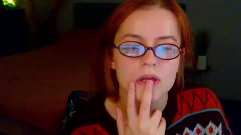 Snapshot of wow_luvng chatting on 18, 9, 2025 Rebecy online show from 18, 9, 2025