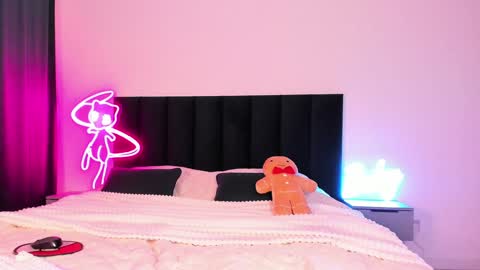 Emi online show from 23, 12, 2024