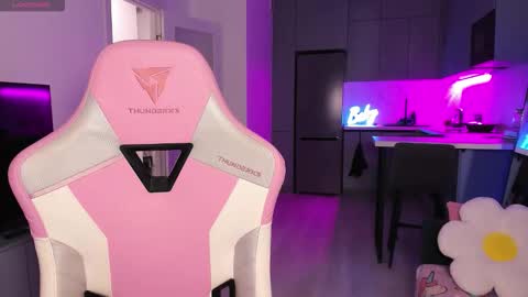 Emi online show from 16, 10, 2025