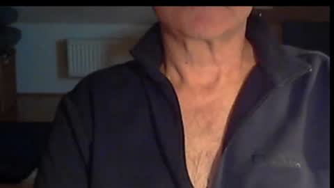 Snapshot of wuki123 chatting on 10, 11, 2025 Wuki online show from 10, 11, 2025