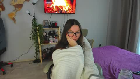 Snapshot of wwow_meow chatting on 23, 5, 2026 Eric and Christine 3 online show from 23, 5, 2026