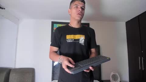 wyatt online show from 29, 10, 2025