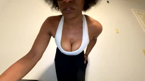 Snapshot of wynterheat chatting on 17, 1, 2025 Wynter Heat online show from 17, 1, 2025