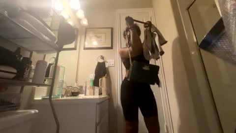 Snapshot of wynterheat chatting on 25, 7, 2026 Wynter Heat online show from 25, 7, 2026