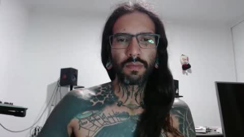 Snapshot of x_dr4ma_x chatting on 18, 12, 2025 xdramax online show from 18, 12, 2025