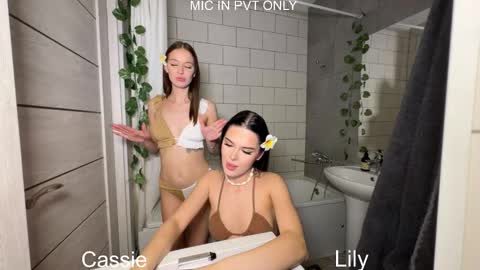 Snapshot of x_kai chatting on 16, 12, 2025 wiwi clap clap cat baby girl online show from 16, 12, 2025