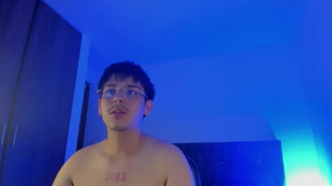 Snapshot of x_miller chatting on 2, 10, 2025 x_miller online show from 2, 10, 2025