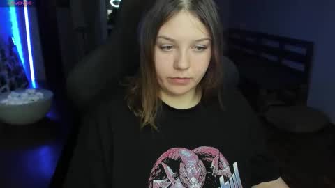 LOVE NERDS ONLY online show from 21, 11, 2025