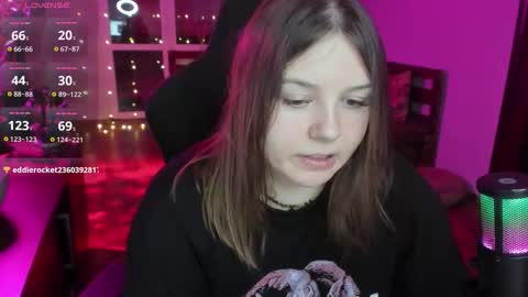 Snapshot of x_nirvana_x chatting on 8, 1, 2026 LOVE NERDS ONLY online show from 8, 1, 2026