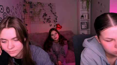 Snapshot of x_yasmin_x chatting on 23, 2, 2026 Yasmin online show from 23, 2, 2026