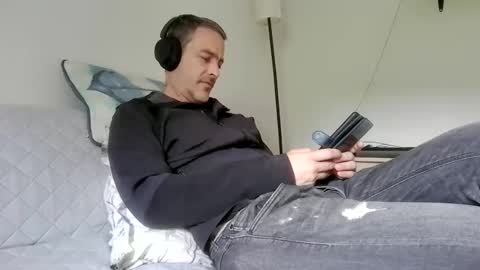 xalegarmax online show from 7, 4, 2026