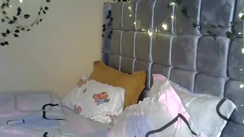 Snapshot of xalia_caramel chatting on 13, 7, 2026 Alexa online show from 13, 7, 2026