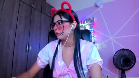 Snapshot of xallysonx_ chatting on 12, 1, 2025 XALLYSONX online show from 12, 1, 2025
