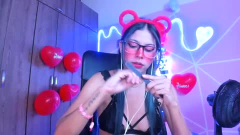 Snapshot of xallysonx_ chatting on 15, 2, 2025 XALLYSONX online show from 15, 2, 2025